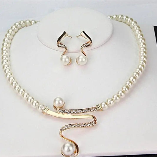 Fabiola - Set di Collana e Orecchini con Perle Naturali