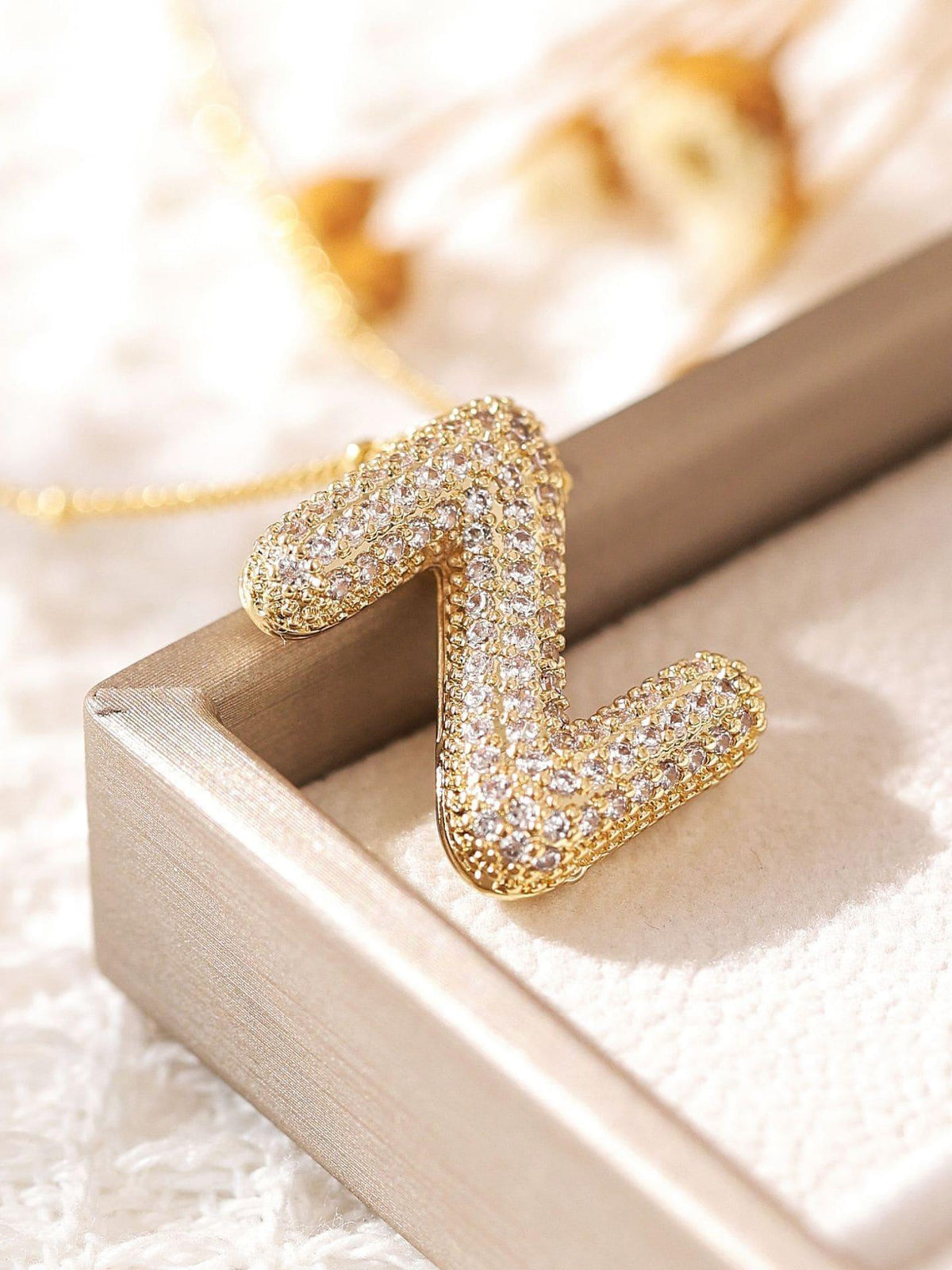 Collana con iniziale a bolle Pavl