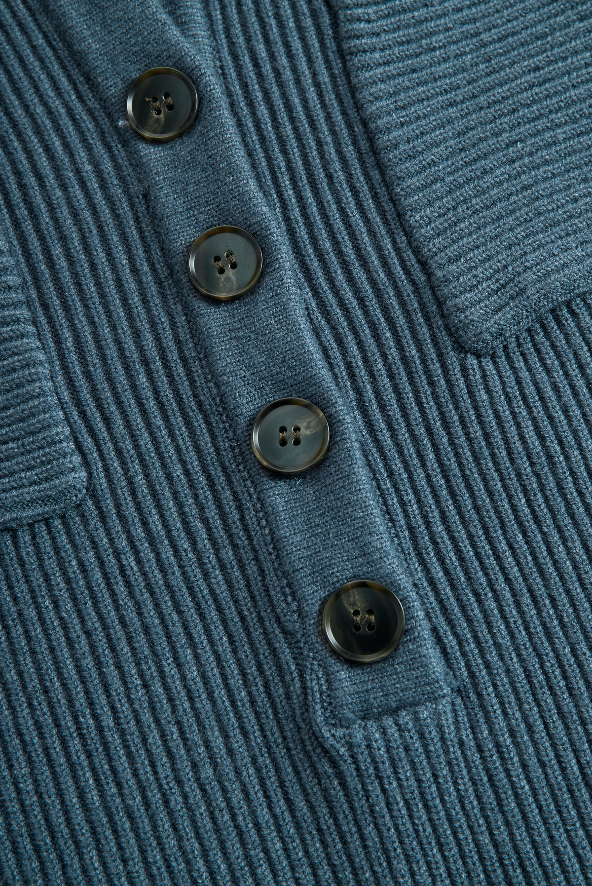 Abito lungo in maglia aderente con cappuccio da donna