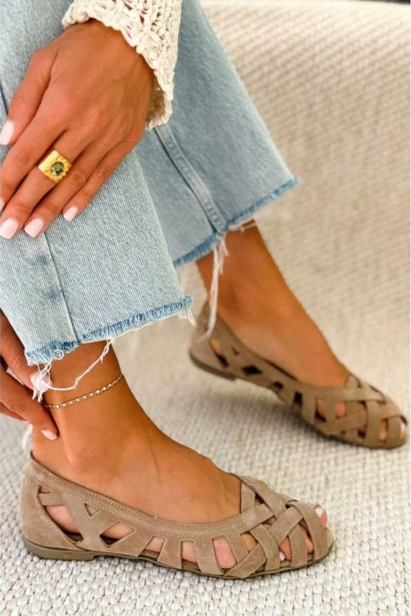 Deira - Sandali piatti con punta aperta e tessuto intrecciato