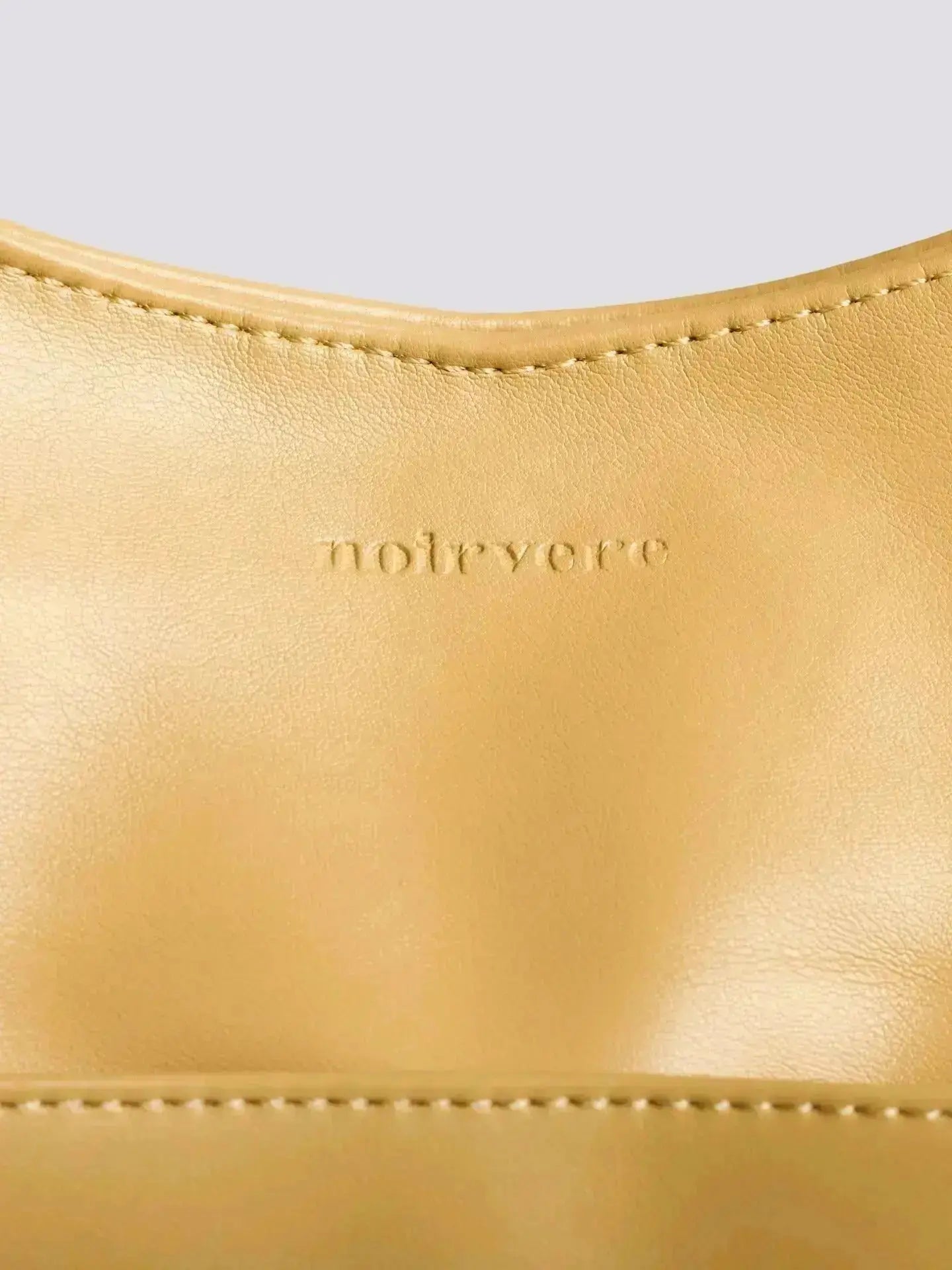Noir Essence | Borsa Valentina Montes