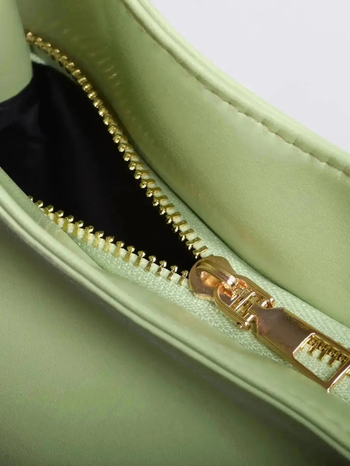 Noir Essence | Borsa Valentina Montes