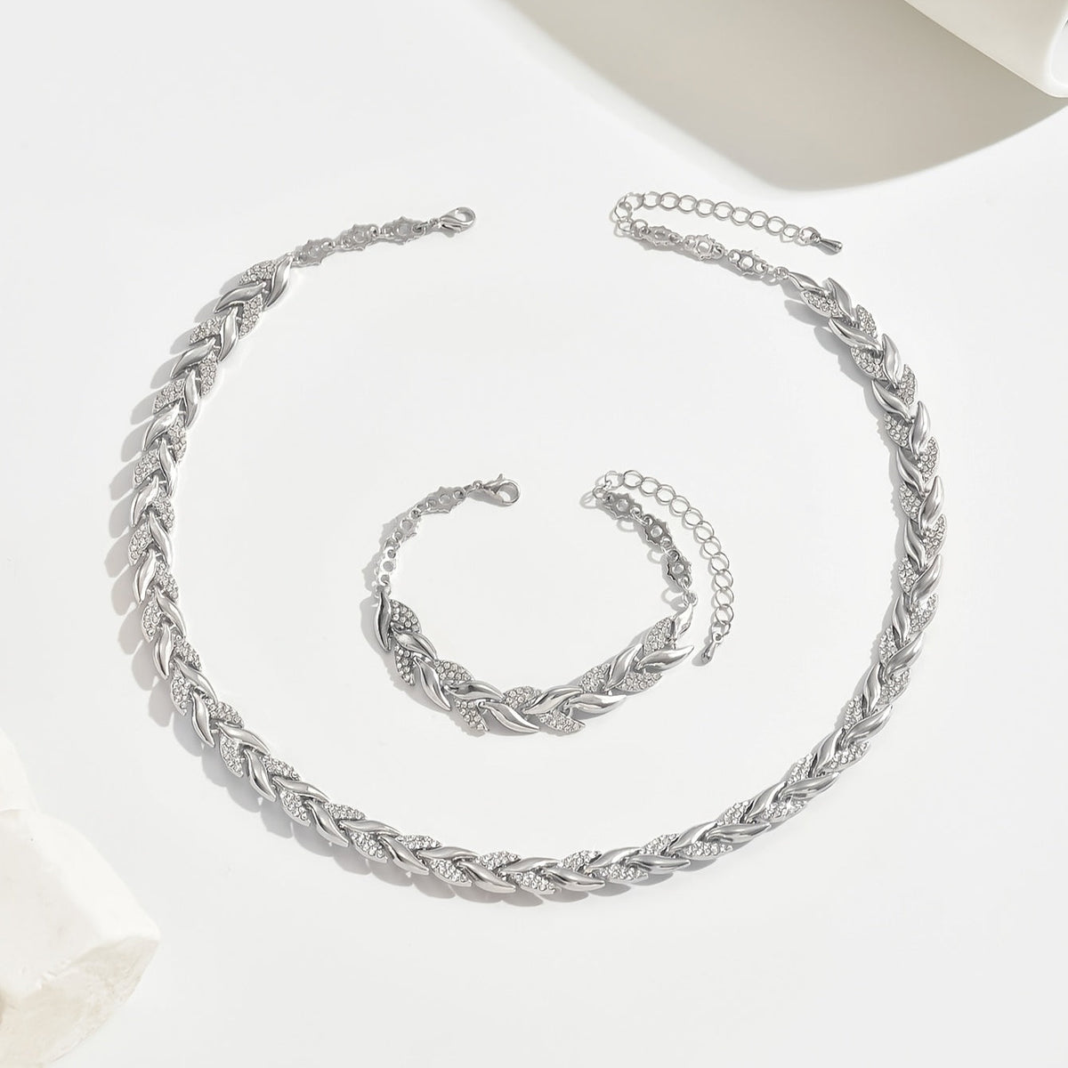 Berta - Set di Gioielli a Spiga con Cristalli