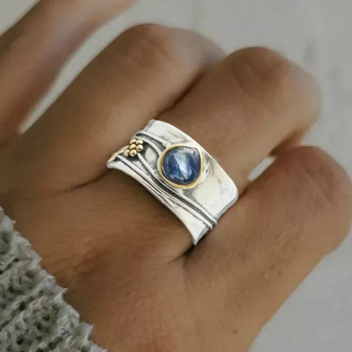 Inés - Anello Vintage con Zaffiro Blu in Argento Placcato Oro