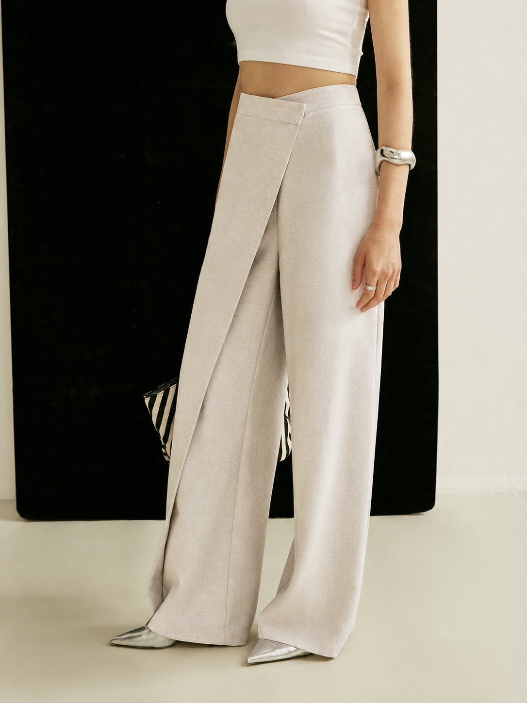 Valeria | Pantaloni a gamba ampia asimmetrici in vita alta da donna